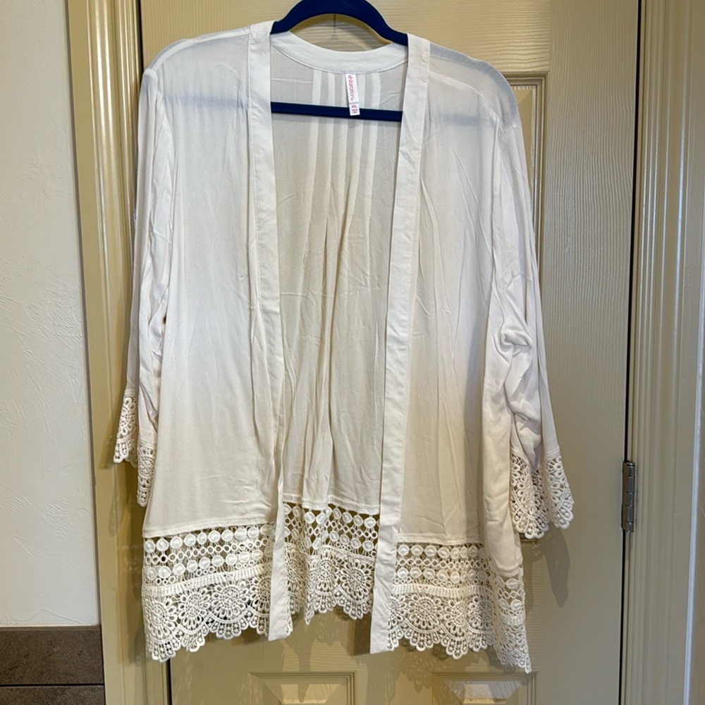 Xhilaration white cardigan